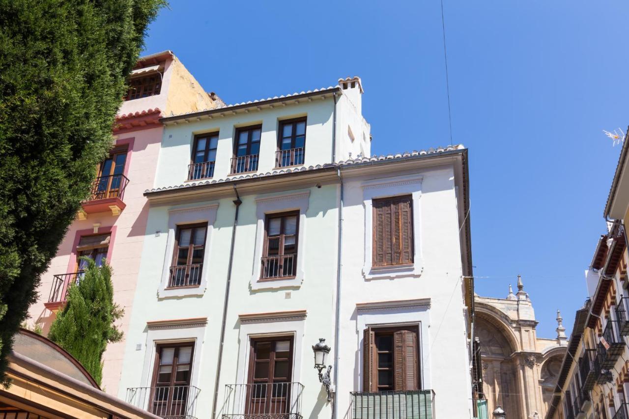 Los Lobos Suites Apartamentos Granada Eksteriør bilde