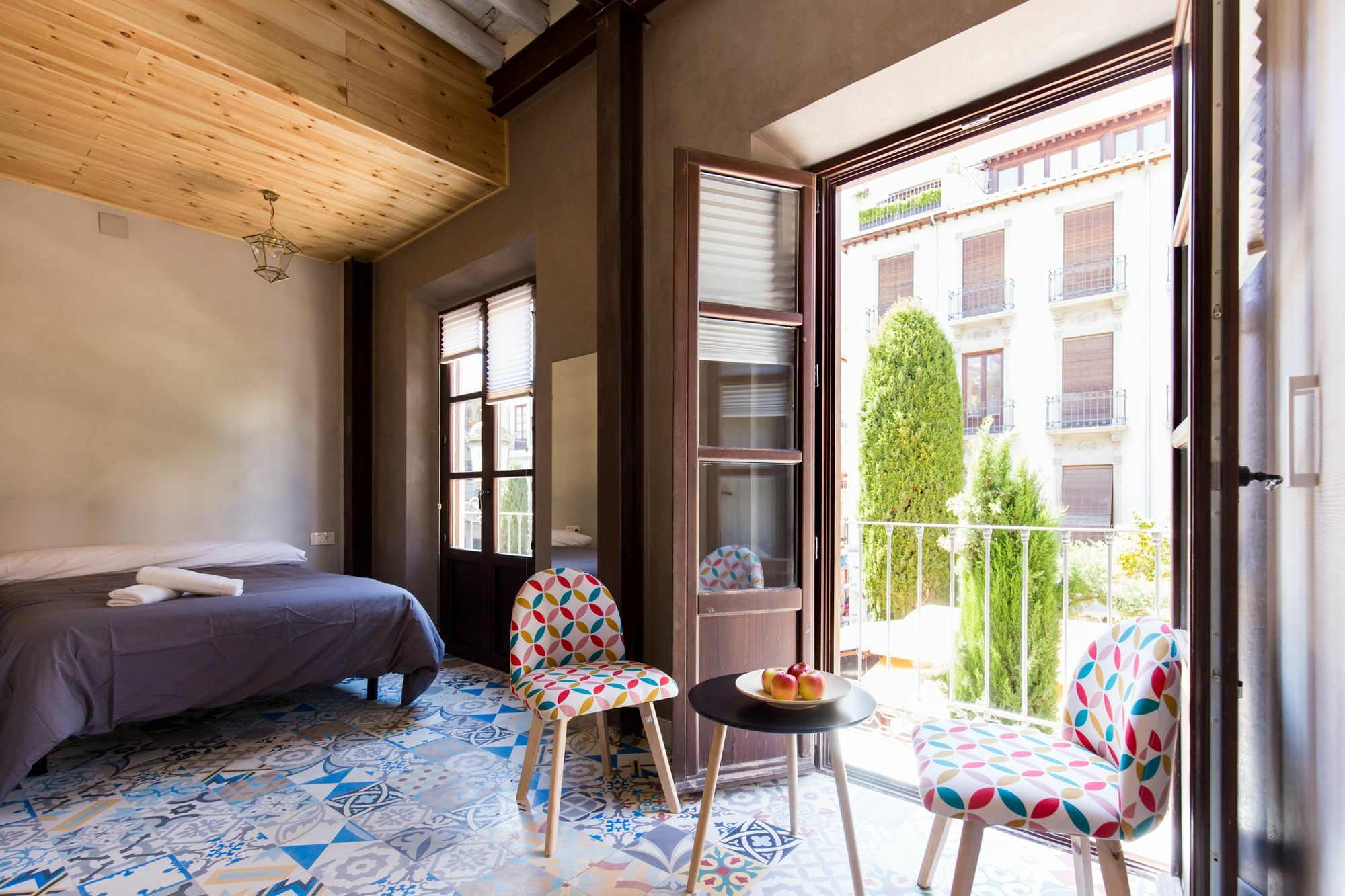 Los Lobos Suites Apartamentos Granada Eksteriør bilde