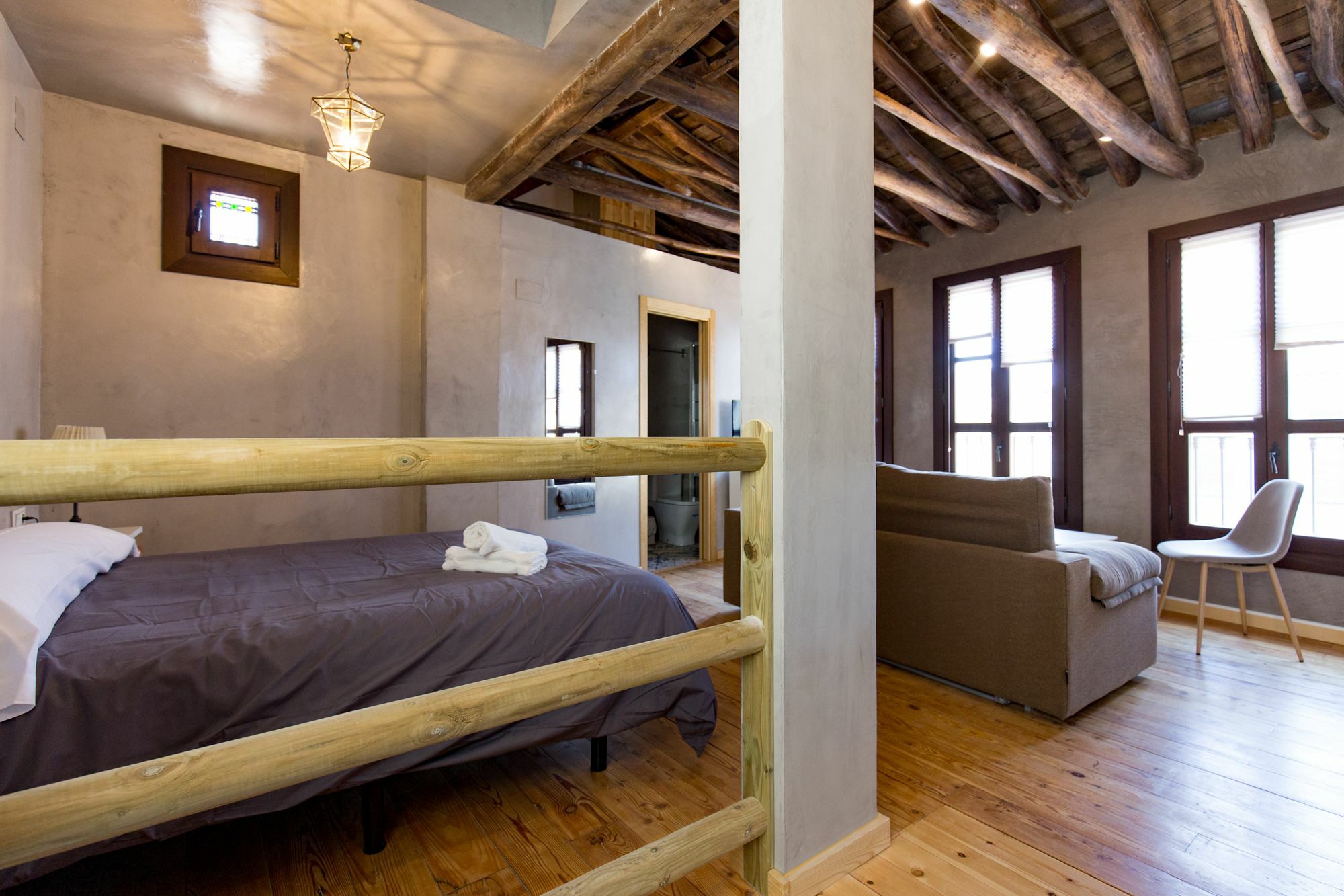 Los Lobos Suites Apartamentos Granada Eksteriør bilde